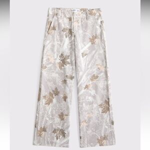Abercrombie Kids Girls Neutral Camo Leaf Print Baggy Jeans, 9/10 LONG